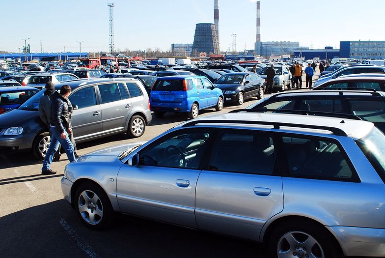 Połowa sprzedawanych w Polsce aut używanych nie nadaje się do jazdy
