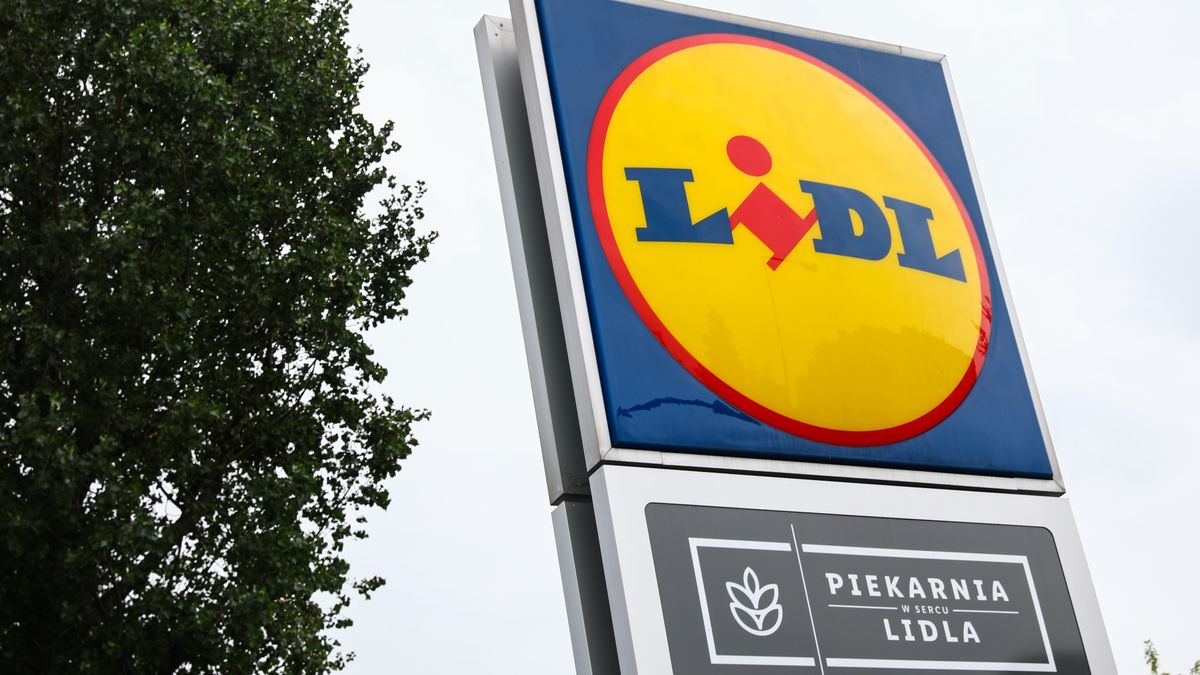 Lidl logo is seen near the supermarket in Krakow, Poland on July 26, 2022. (Photo by Jakub Porzycki/NurPhoto via Getty Images)