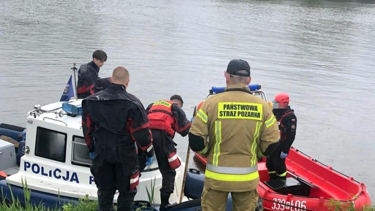 Z Odry wyłowiono ciało mężczyzny.