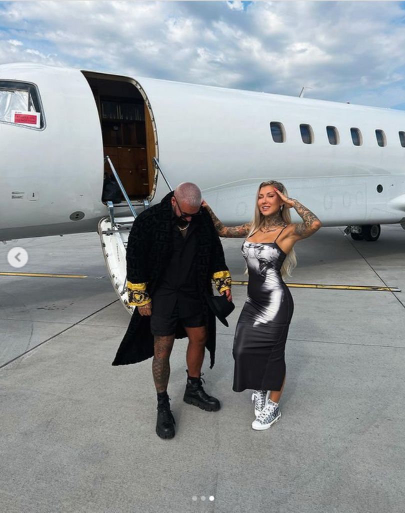 Deynn i Daniel Majewski polecieli na Ibizę prywatnym odrzutowcem