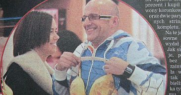 Rozmus przymierza damską bieliznę