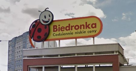 Biedronka rozesłała SMS-y. Ludzie patrzą i przecierają oczy