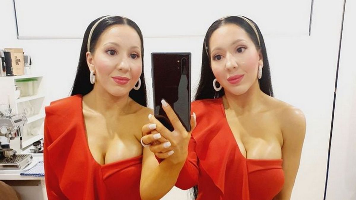  Anna i Lucy DeCinque .