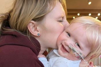 Spała nawet 21 godzin na dobę. "Wciąż czekamy na diagnozę"