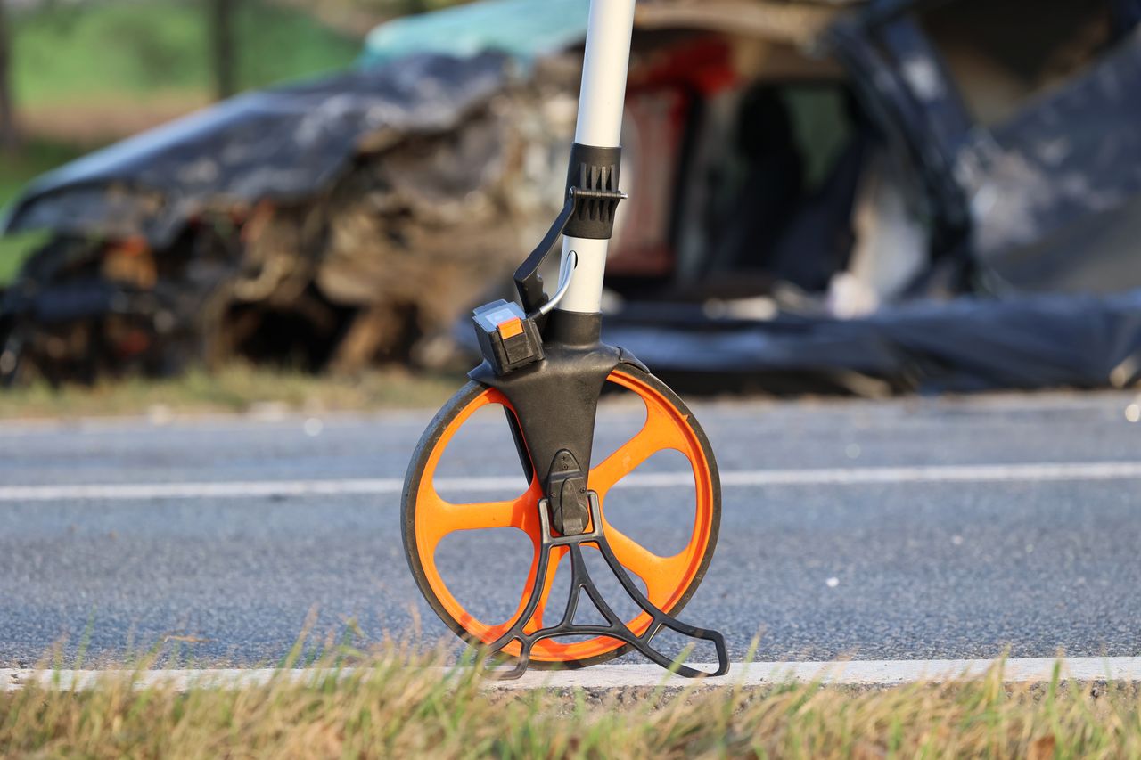 Potrącenie na przejściu dla pieszych w Grójcu. 49-latka trafiła do szpitala