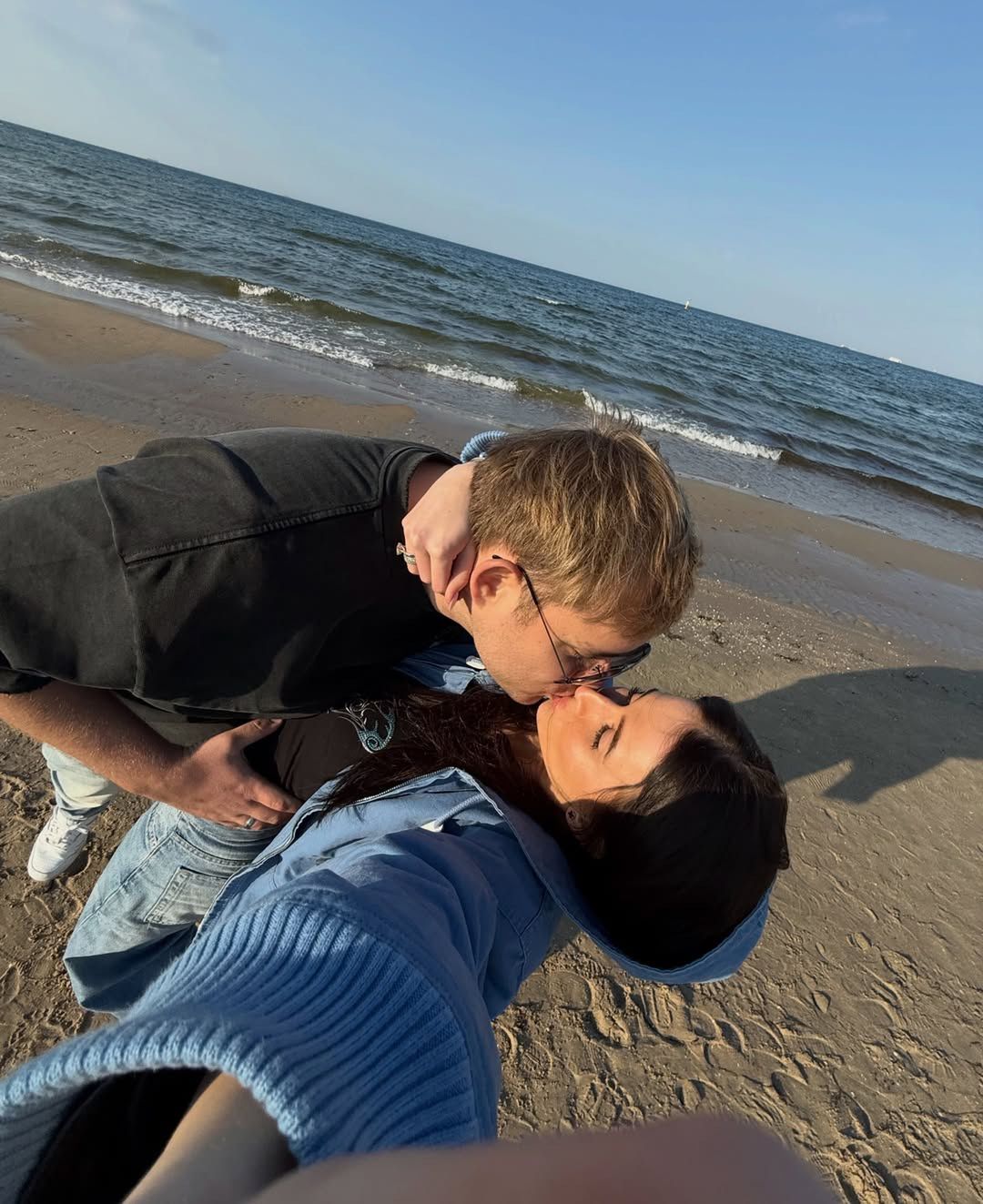 Roksana Węgiel i Kexin Mglej