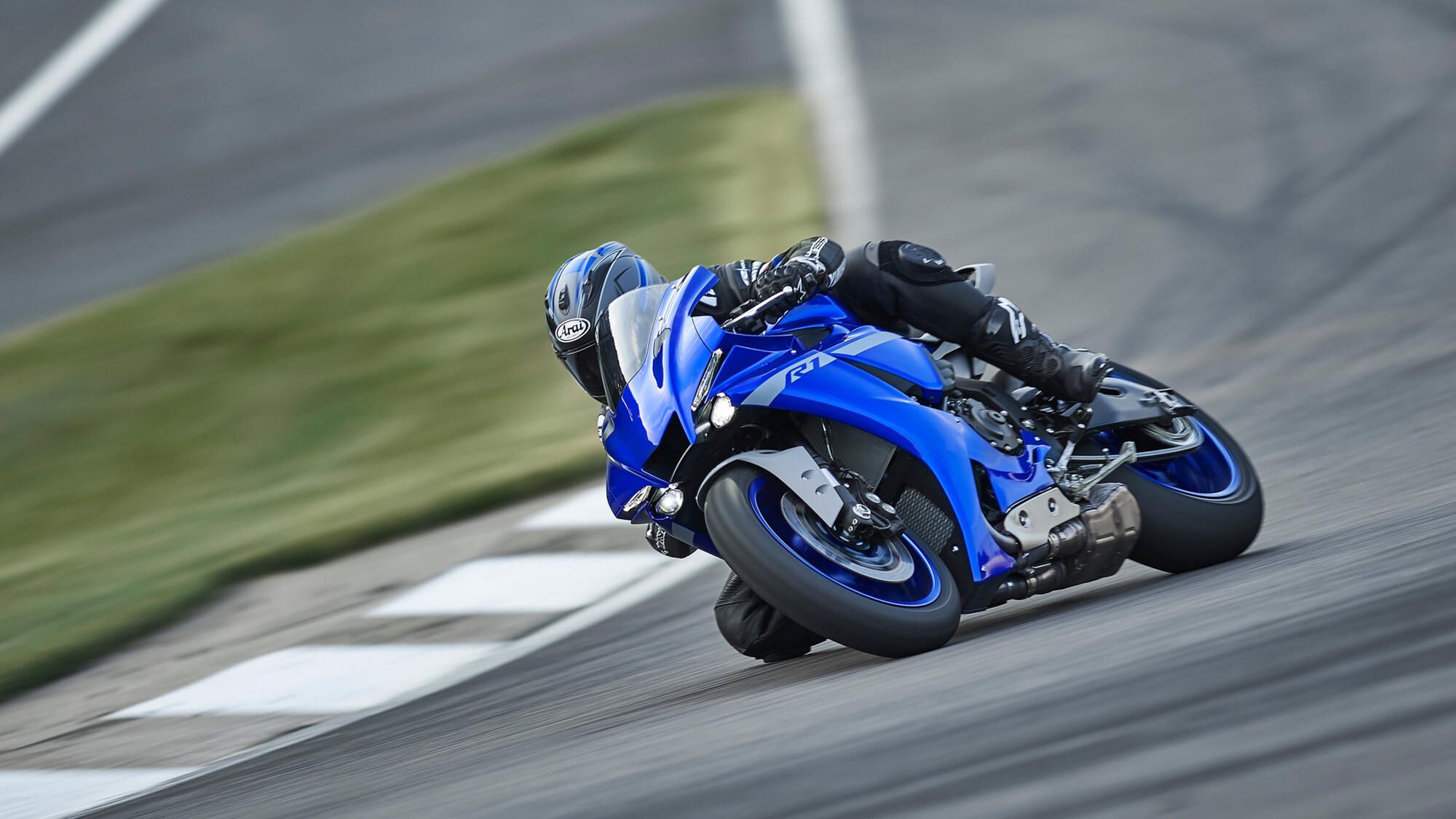 Yamaha R1