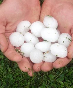 Gwałtowne burze z gradem nad Polską. Małopolska najbardziej dotknięta