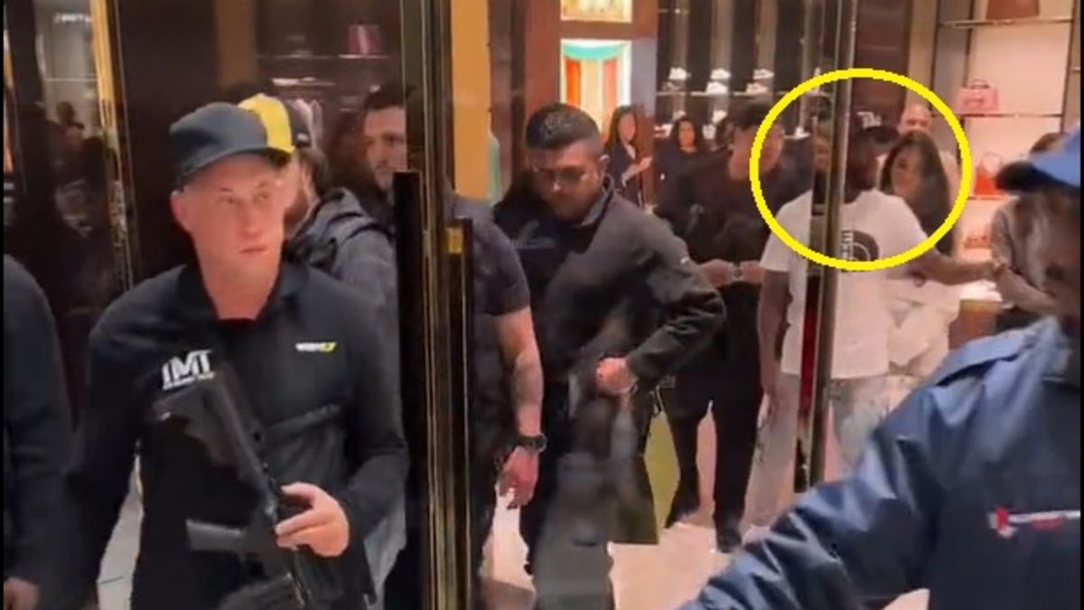 Floyd Mayweather opuszcza butik w RPA