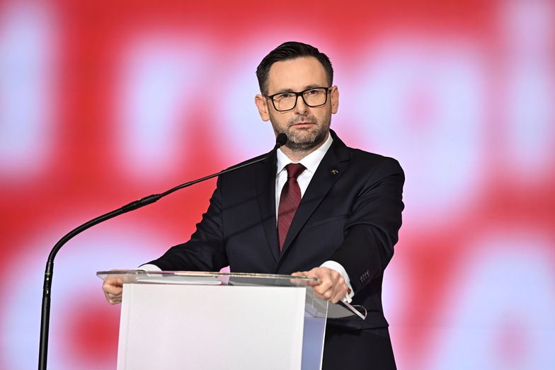 "Igranie z bezpieczeństwem energetycznym Polski". Daniel Obajtek uderza w rząd