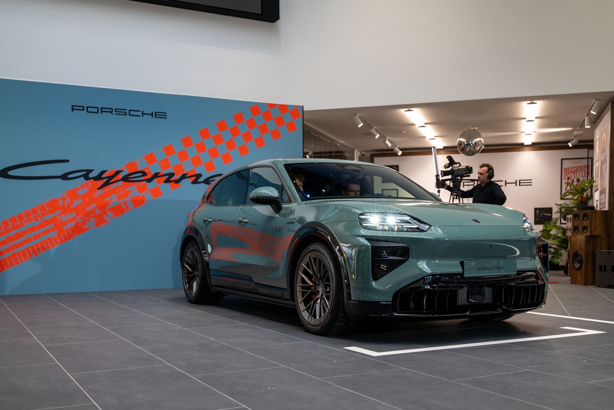 Porsche Cayenne Electric