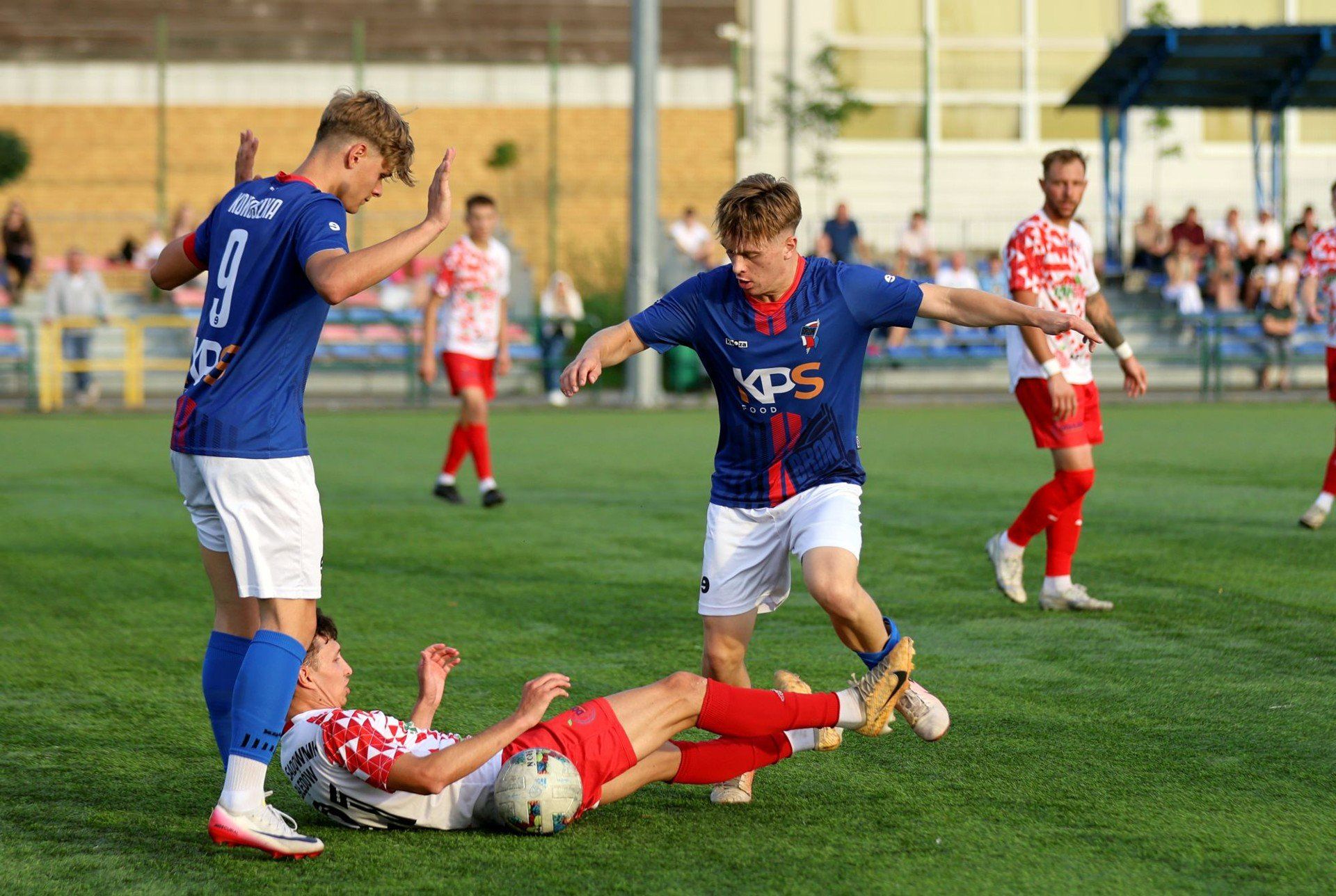 Fragment meczu juniorów Broni z Sadownikiem