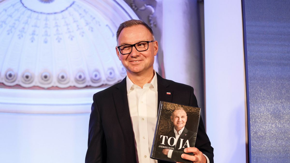 Październik 2025, były prezydent Andrzej Di jego książka "To ja"