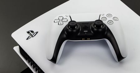 Premiera PlayStation 5 największą w historii Sony. Producent obiecuje dodatkową partię konsol