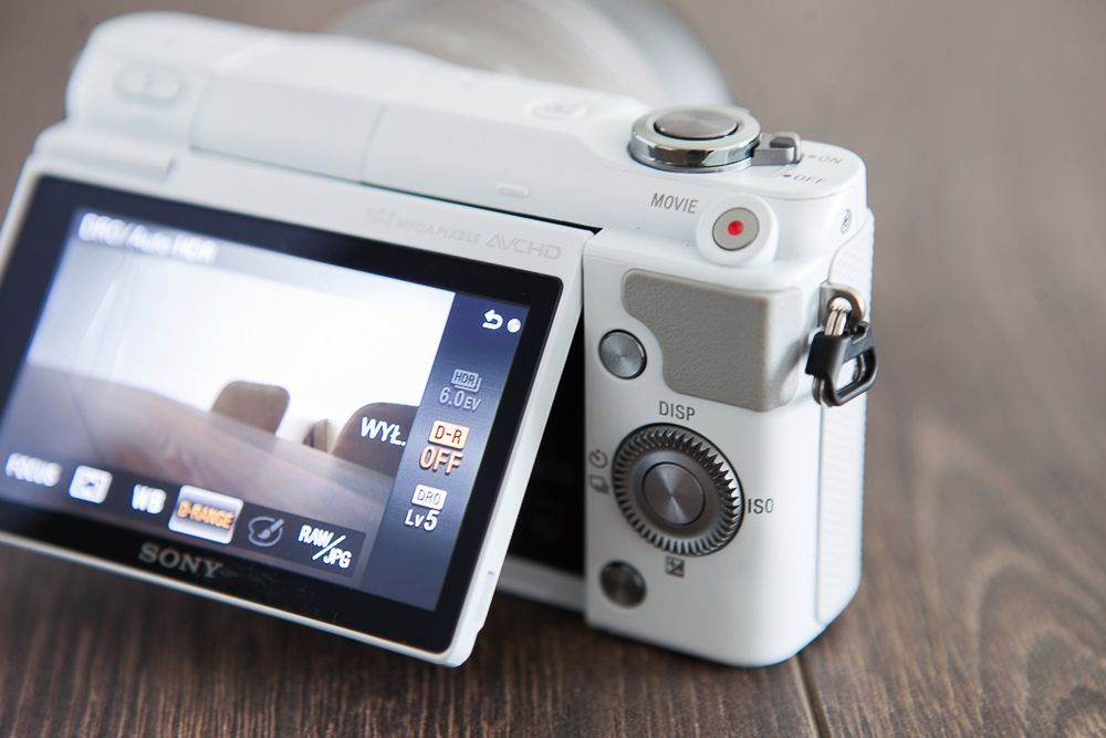 Sony NEX 3N - miniaturowa obudowa, umiarkowane możliwości [test] 5