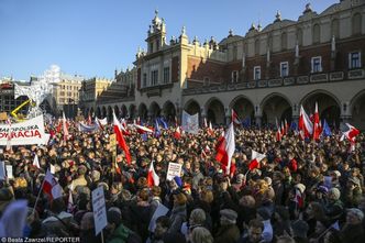 Manifestacje KOD w całej Polsce: transparenty, Konstytucja i… Darth Vader (ZDJĘCIA)