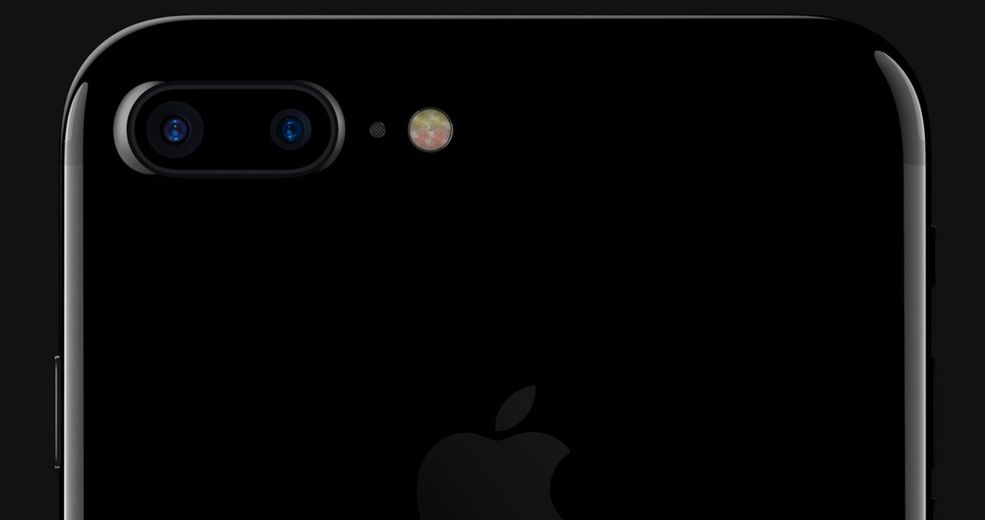 Asusowi spodobał się podwójny aparat w iPhone'ie 7 Plus