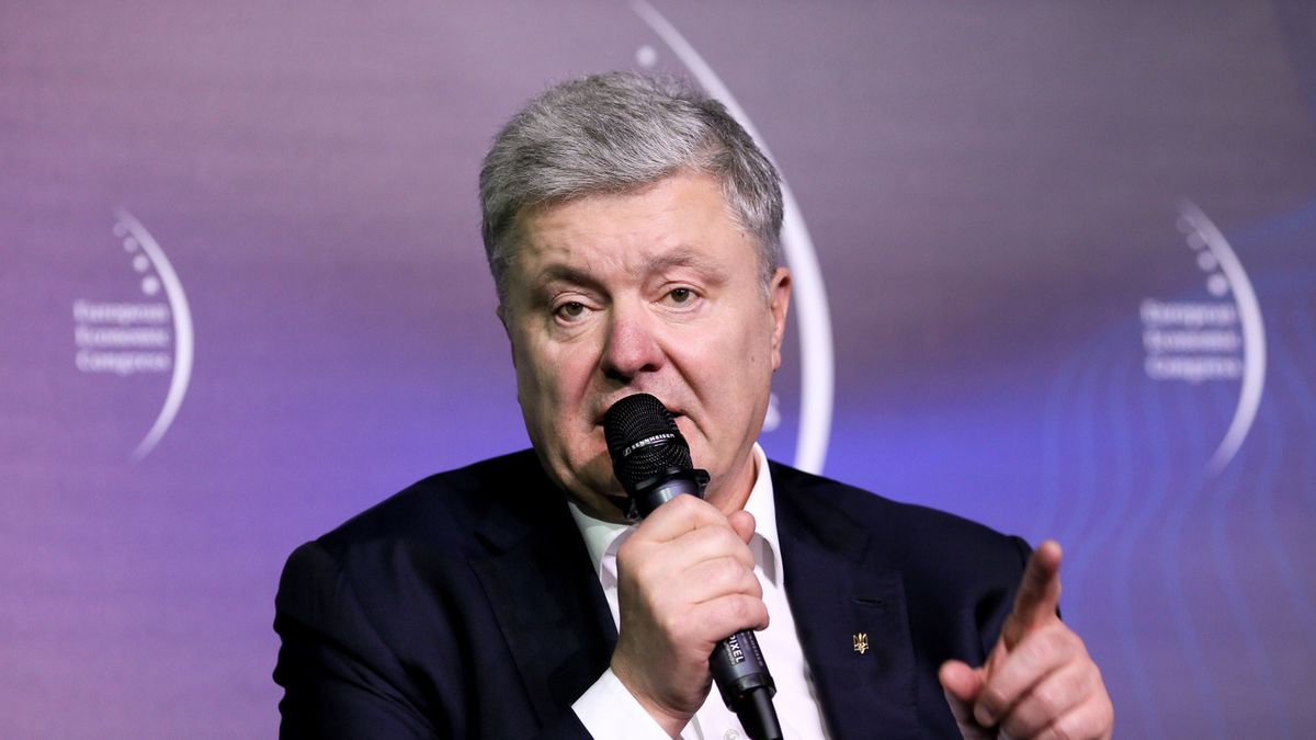 Petro Poroszenko
Katowice, 24.04.2023. By�y prezydent Ukrainy Petro Poroszenko podczas sesji "Ukraina w czasie wojny i po wojnie" w ramach zorganizowanego przez Grup� PTWP XV Europejskiego Kongresu Gospodarczego, 24 bm. w Mi�dzynarodowym Centrum Kongresowym w Katowicach. (jm) PAP/Zbigniew Meissner
Zbigniew Meissner
15 15., debata, gospodarka, kongres, panel, polityk, polityka, xv, XV Europejski Kongres Gospodarczy