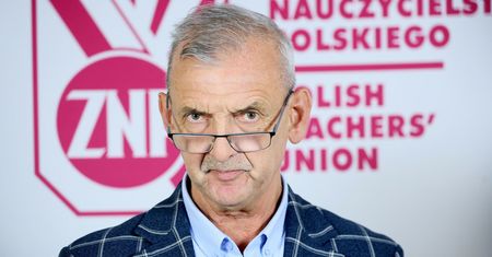 Frustracja po rządowej propozycji podwyżek. Nie wykluczają strajku