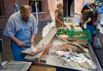 Zakaz handlu. Posłowie nie nadążają z uszczelnianiem przepisów. Trik na ryby zamiast poczty nie przejdzie