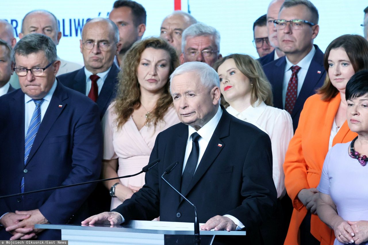 Pękła kolejna bariera. Rosną wpłaty na PiS, są nowe dane