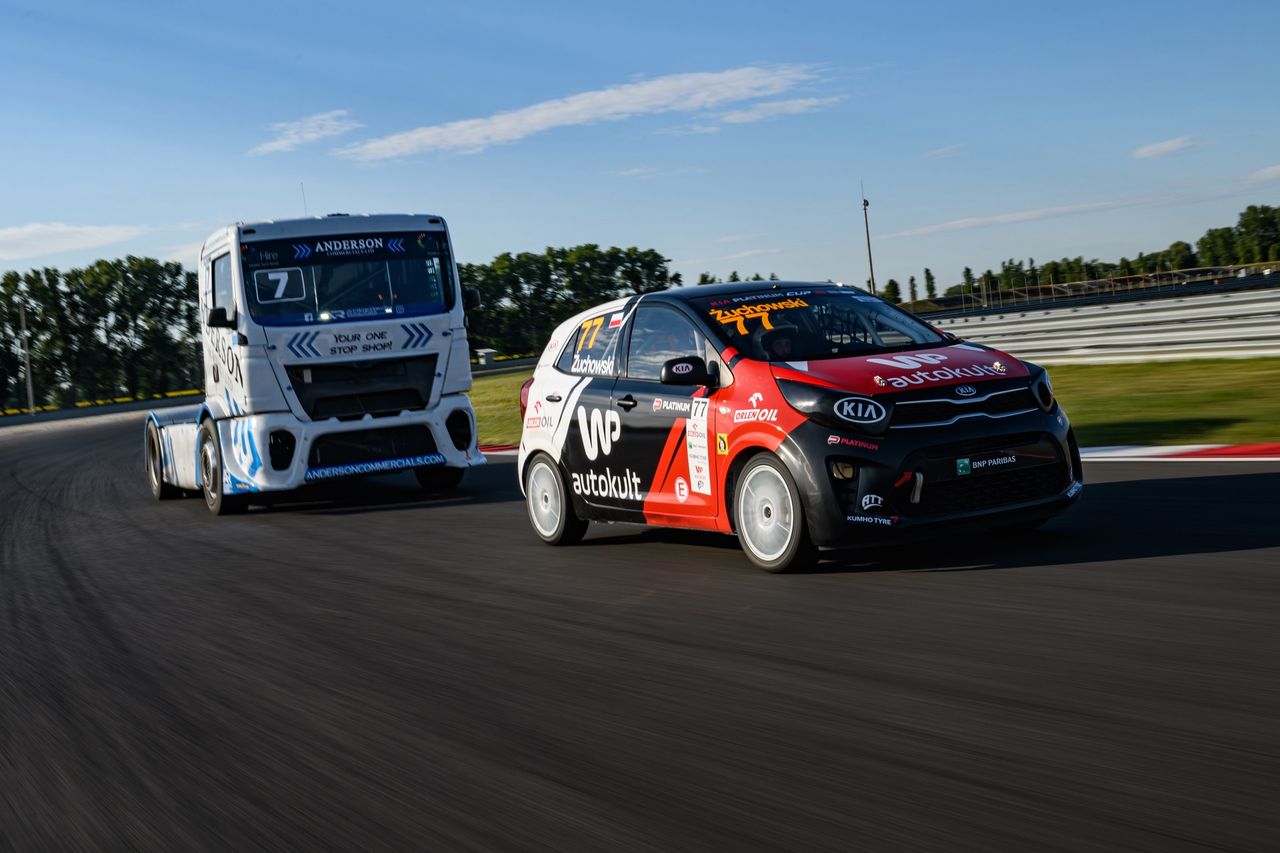 Kia Picanto vs MAN (fot. Dominik Kalamus/Kia Platinum Cup)