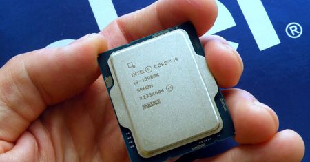Intel znów stawia na Raptor Lake. Nadchodzi seria Core 200