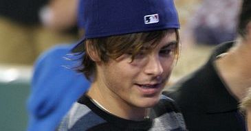 Zac Efron zagra bliźniaków-gejów?