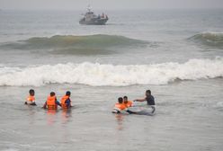 Sri Lanka. Wielka akcja ratunkowa. Na plaży utknęło ponad 100 wielorybów