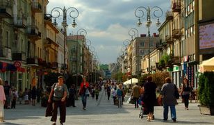 Brak łazienki, lodówki czy pralki. Z takimi problemami borykają się polskie rodziny