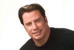 ''Lakier do włosów'': John Travolta rasową kobietą