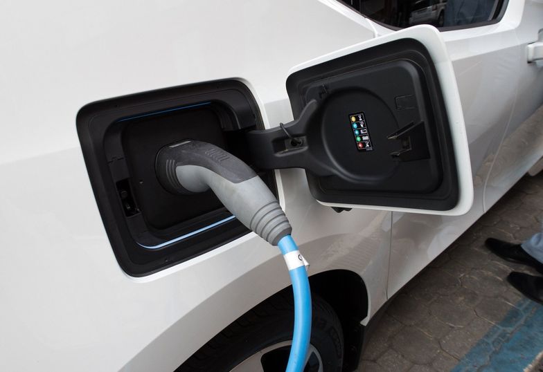 Narodowy samochód elektryczny