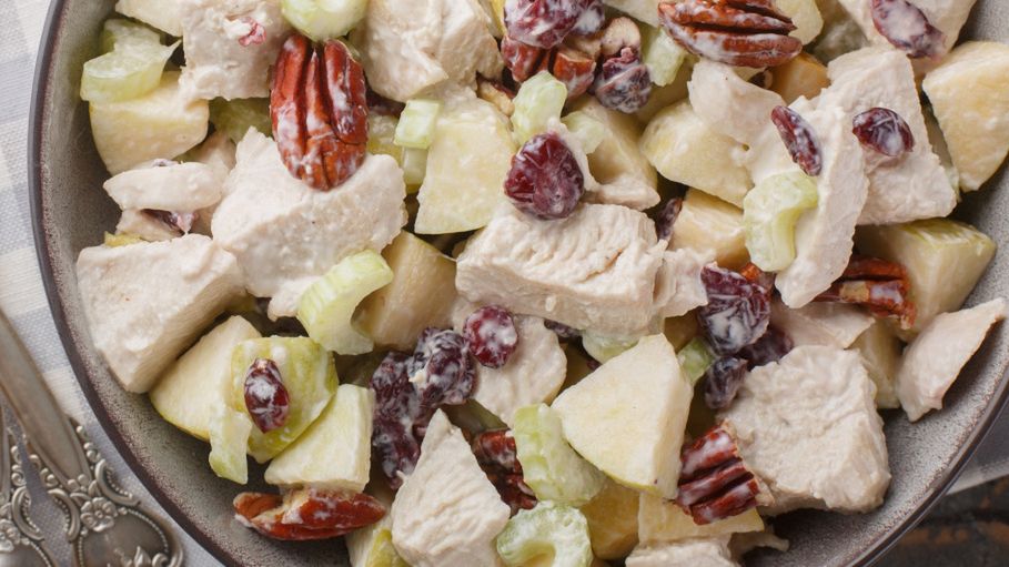 Sałatka z kurczakiem i żurawiną