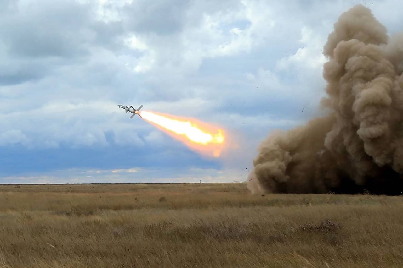 A missile from the Neva-125/SC system launched by Ukrainians near Odessa towards a Russian flying object.