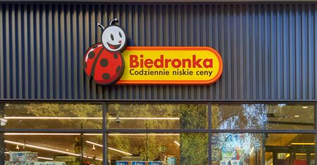Biedronka ogłasza. To nie żart. Tylko 3 sztuki na osobę