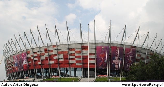 Stadion Narodowy kilka godzin przed ćwierćfinałem Euro 2012