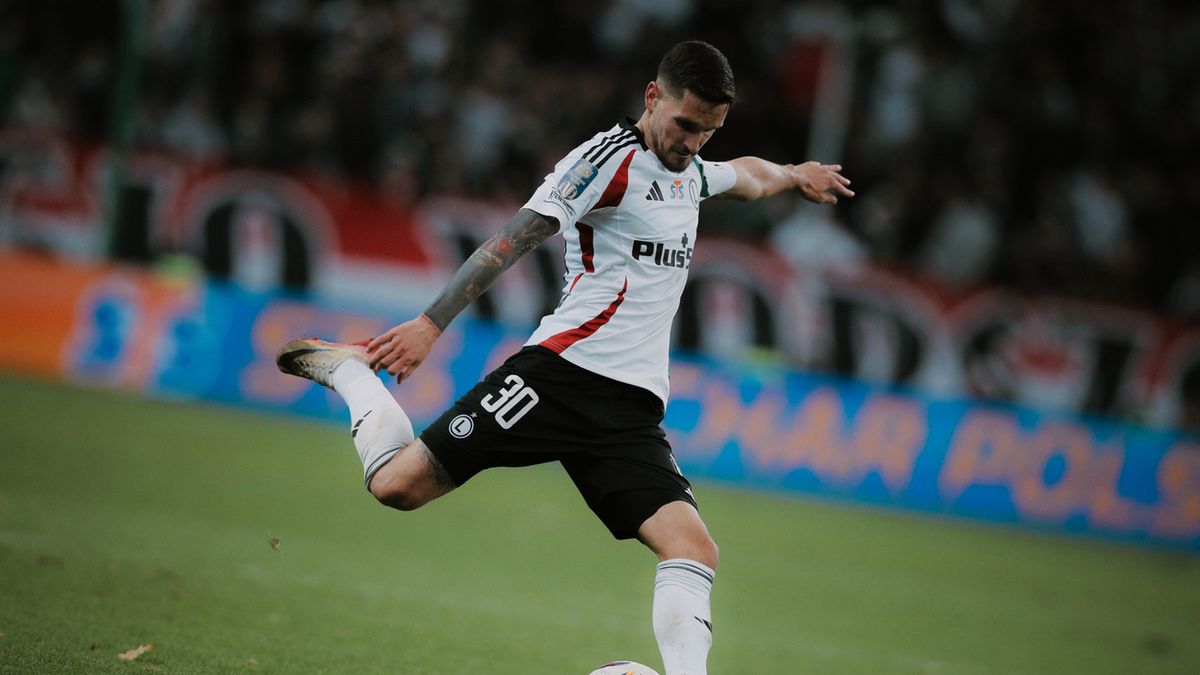 Materiały prasowe / Mateusz Kostrzewa / Legia.com / Petar Stojanović w meczu Legii Warszawa