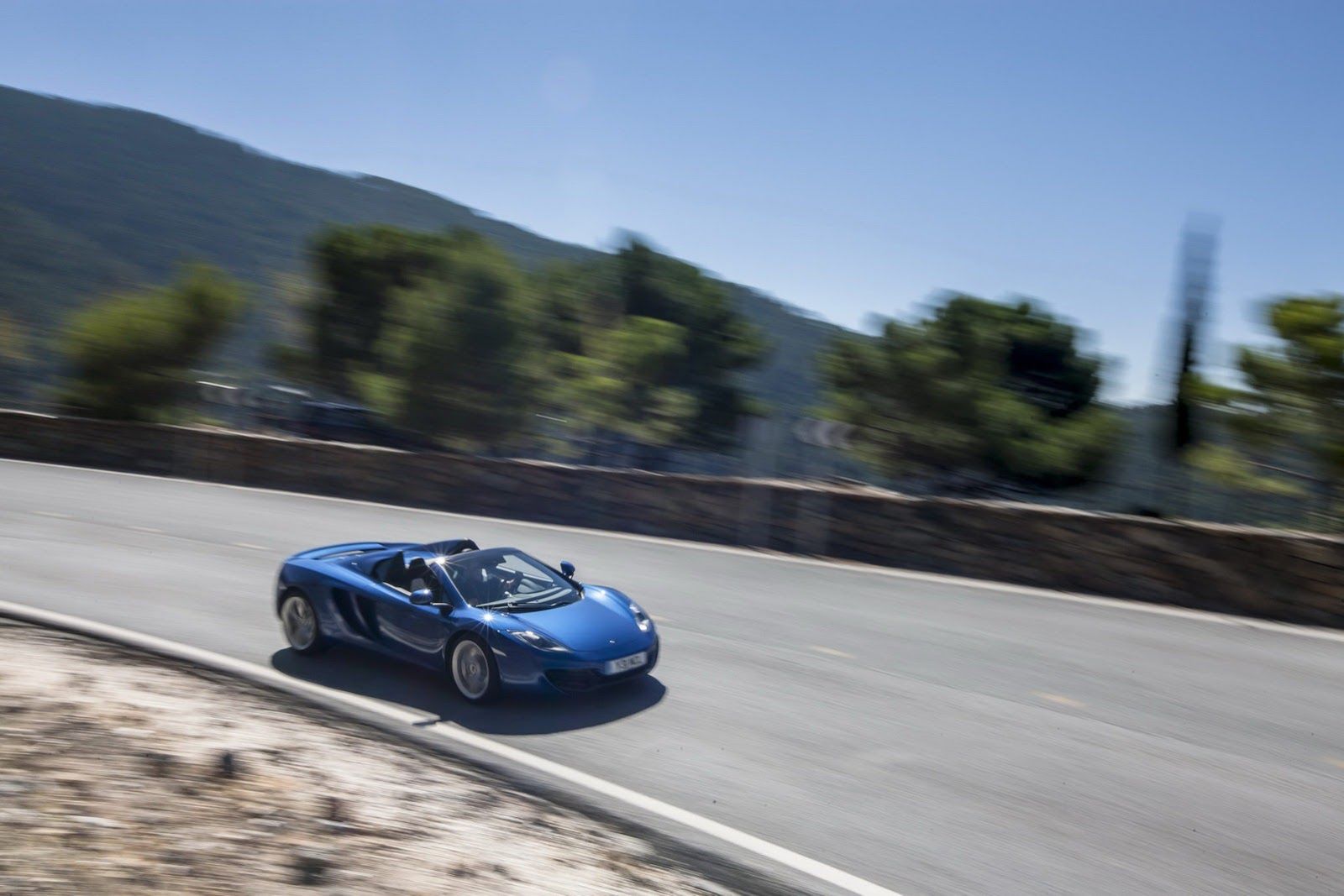 McLaren MP4-12C Spider - obszerna galeria prosto od producenta 6