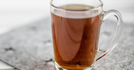 Ten słodki napój to bomba kaloryczna. Oponka na brzuchu gwarantowana