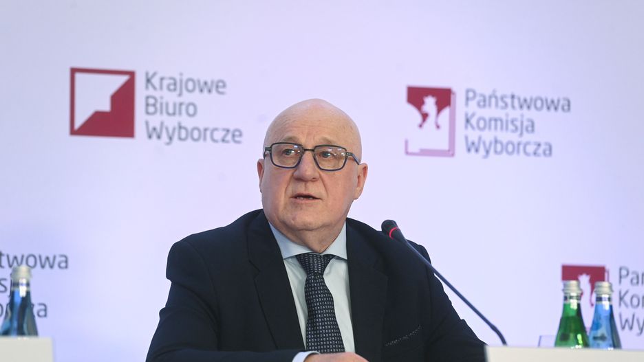 Sylwester Marciniak
Warszawa, 16.05.2025. Wybory prezydenckie 2025 - I tura. Przewodnicz�cy Pa�stwowej Komisji Wyborczej Sylwester Marciniak na konferencji prasowej w siedzibie PKW w Warszawie, 16 bm. W najbli�sz� niedziel� 18 maja odb�dzie si� pierwsza tura wybor�w prezydenckich. (jm) PAP/Piotr Nowak
Piotr Nowak
konferencja, Pa�stowa Komisja Wyborcza, PKW, polityk, polityka, prasowa, przed cisz� wyborcz�, wybory, wybory prezydenckie