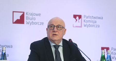 Staną na końcu kolejki. PKW nie poczeka na spóźnialskich