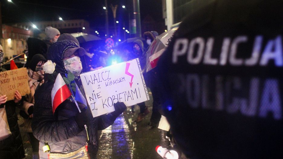 Strajk Kobiet i protest w Olsztynie. Sąd uchylił mandaty za udział w rzekomo nielegalnym zgromadzeniu