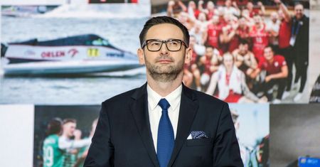 Gdzie jest Obajtek? Poseł KO jest pewien, były prezes Orlenu milczy