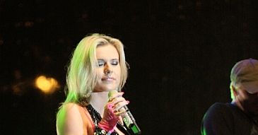 WYCIEK: Nowy singiel Dody na Opole