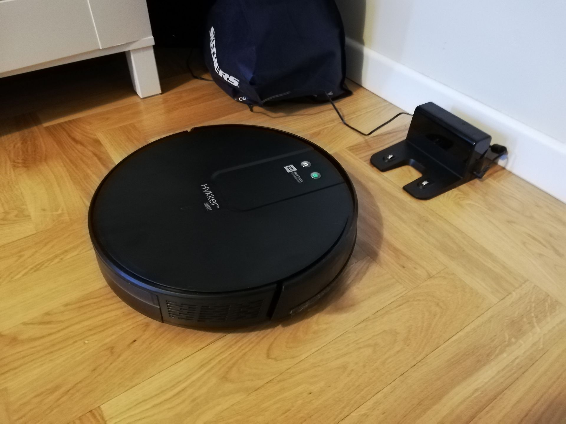 Hykker Navi Space - test robota sprzątającego z Biedronki 3