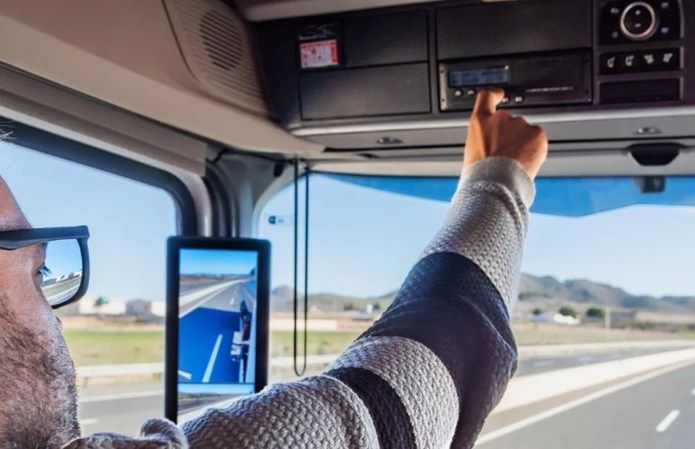 Ponad 319 mln zł na wsparcie zakupu inteligentnych tachografów