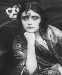 Hollywood ją uwielbiało. Pola Negri poślubiła księcia, a romansowała z samym Chaplinem