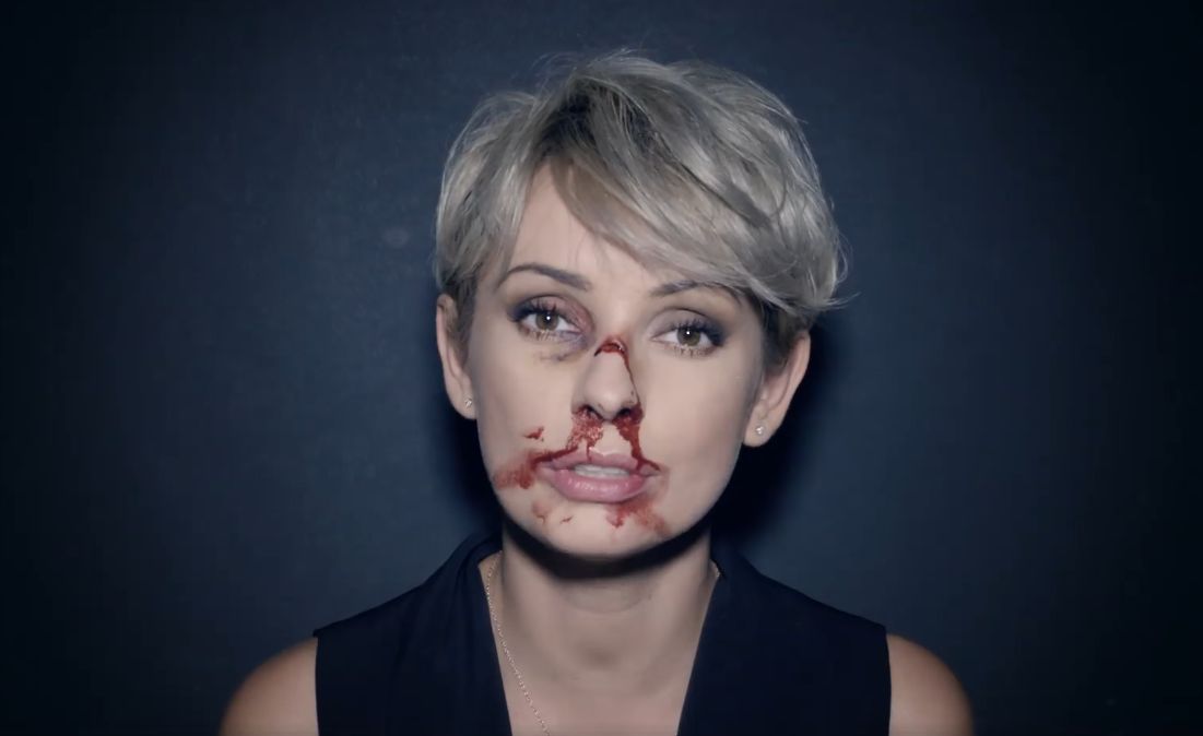 "Pobita" Gardias we wstrząsającym wideo. Zgodziła się na to z jednego powodu