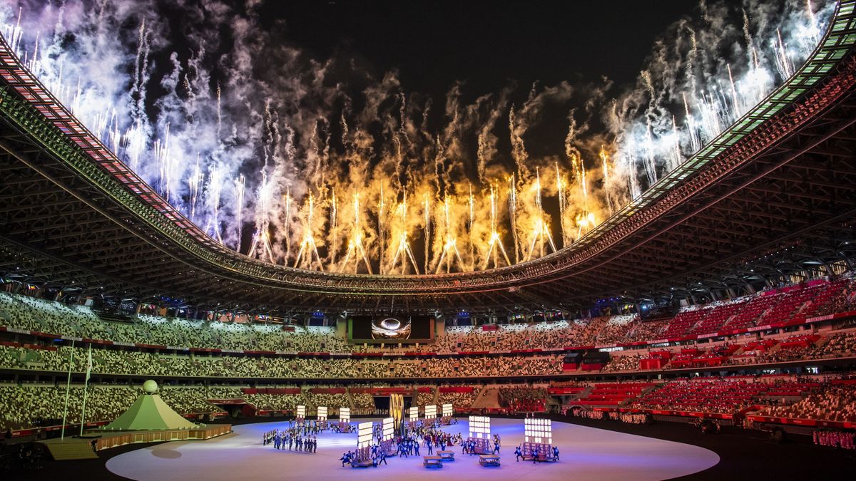 Zdjęcie okładkowe artykułu: PAP/EPA / LAURENT GILLIERON / Na zdjęciu: ceremonia otwarcia IO