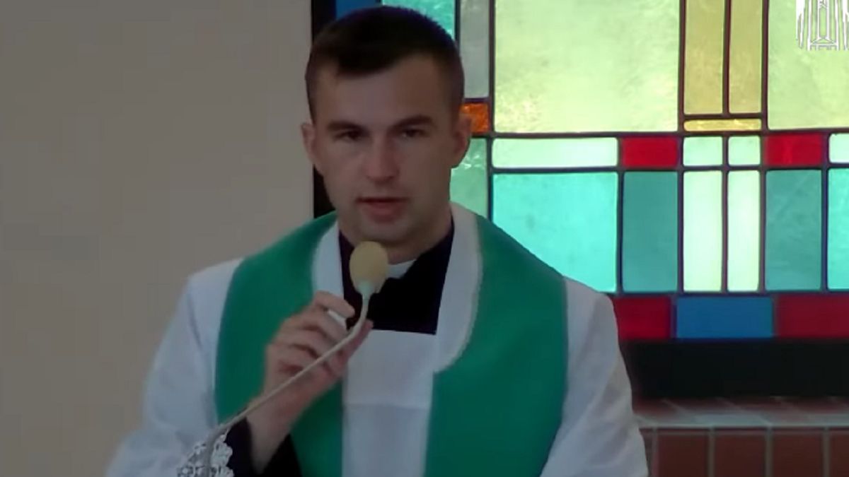 Ksiądz o spowiedzi. Jego zdaniem tak należy to zrobić